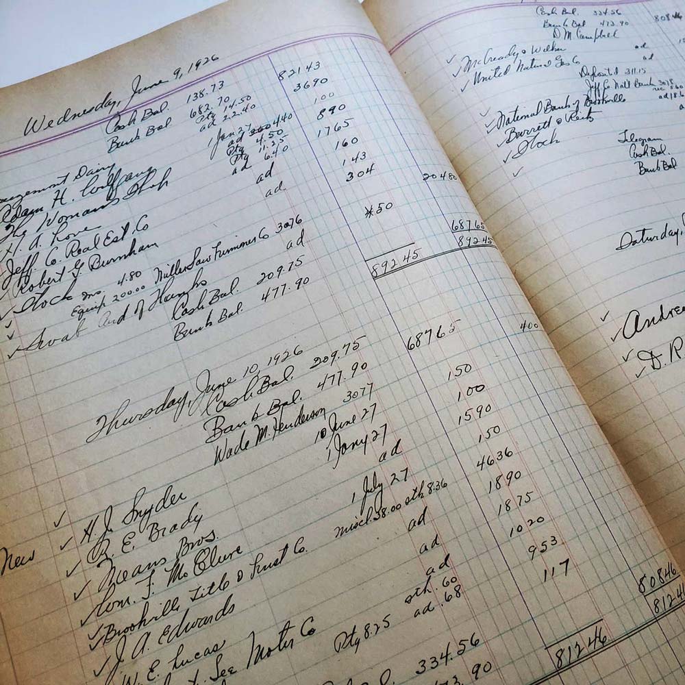 Picture of a 1926 handwritten ledger